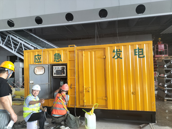 鄱阳怎样判断空气滤清器是否需要更换？